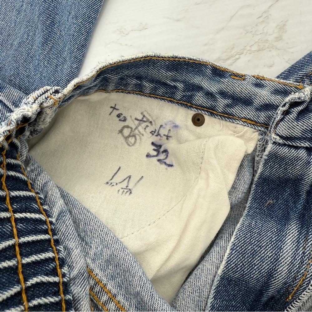 VINTAGE 90s NORMAN ROCKWELL JEANS - Picture 6 of 8